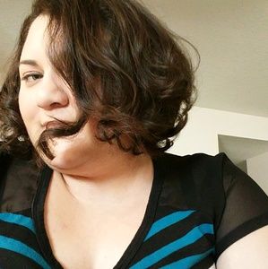 Meet your Posher, Jena